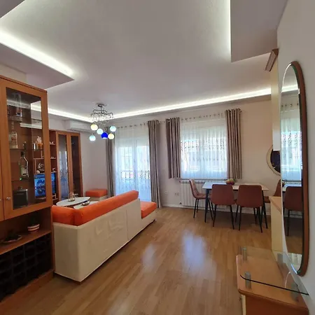 Sara-El Seaside Apartment Durres Apartment