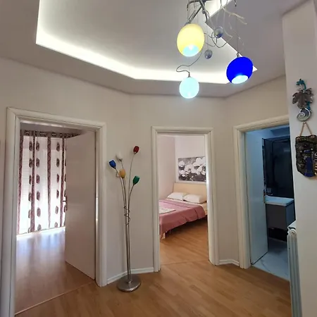 Sara-El Seaside Apartment Durres *