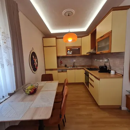 Sara-el Seaside Apartment