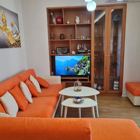 Sara-El Seaside Apartment Durres *