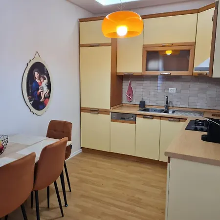 Apartment Sara-El Seaside Apartment Durres