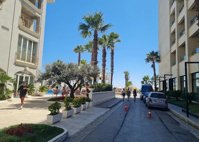 Sara-el Seaside Apartment